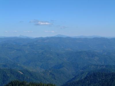 Mt. Thielsen, Mt. Bailey, rim of Crater Lake